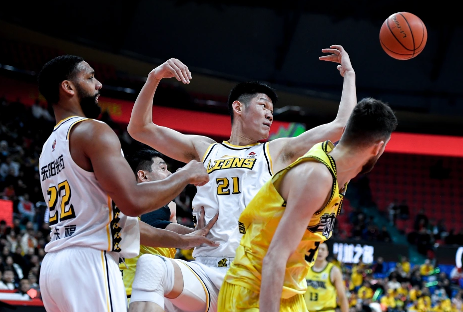 开云·体育官网-关于广厦男篮内部会议纪要流出——今夜更衣室发声，CBA季后赛使命明确，阵容厚度经受考验的信息